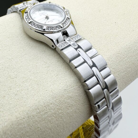 Invicta Women's Wildflower Collection Stainless Steel Watch with Unique Design - Picture 4 of 9